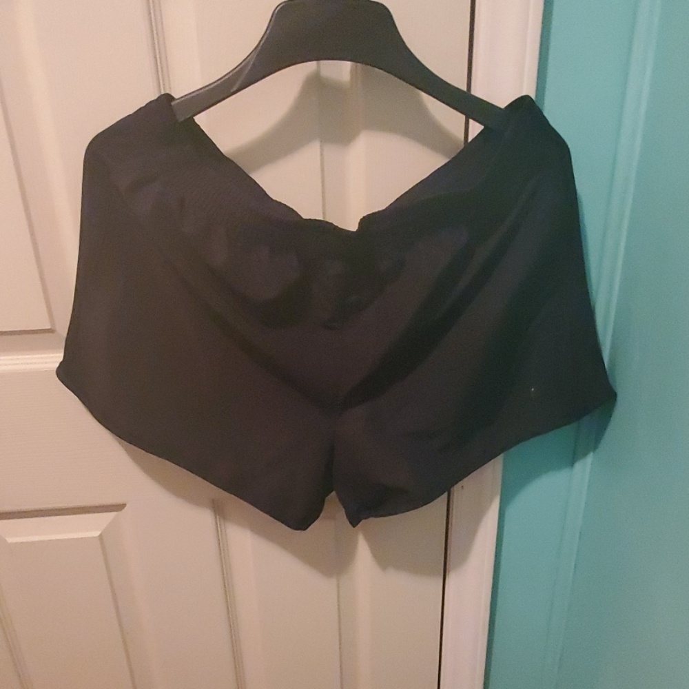 Danskin now shorts xl